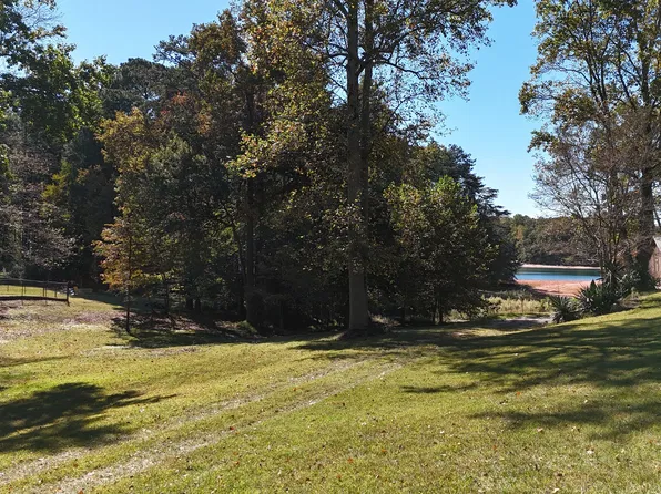 6160 Shadburn Ferry Rd, Buford, GA 30518