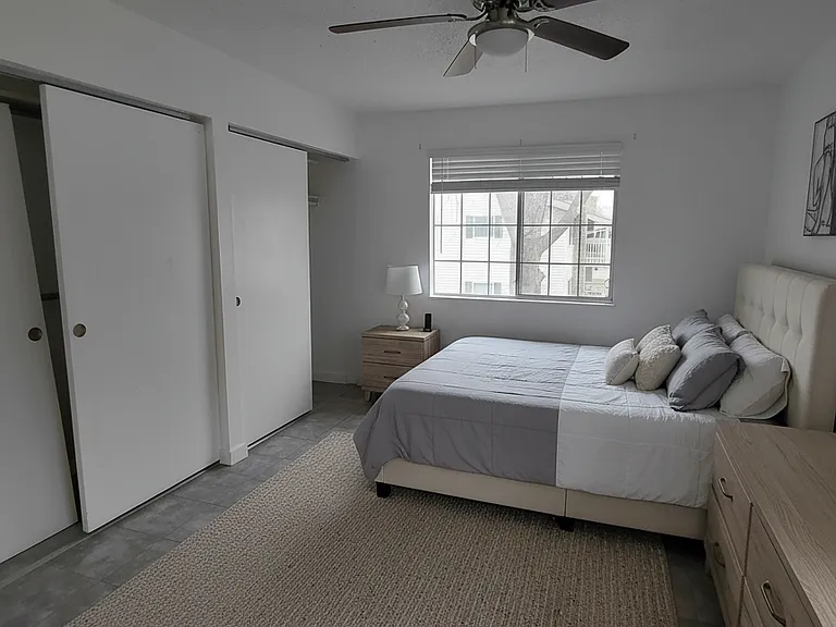 14433 Jewell Ave — Photo 8