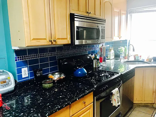 Rented by In Haus LLC | media 22