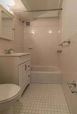 Rented by Level Group | media 2