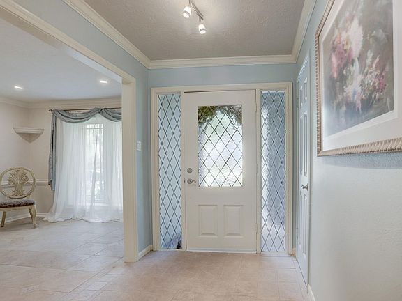 4th image of 3526 Deerbrook Dr