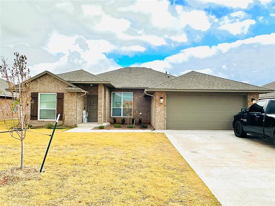 1st image of 1004 S Appaloosa Ln