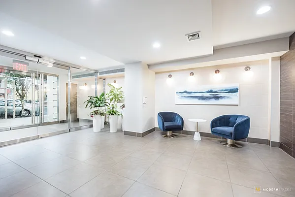 Sold by Modern Spaces | media 7