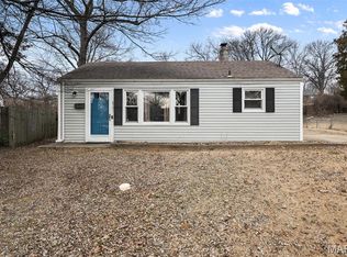 8501 Palmetto Dr, Saint Louis, MO 63123