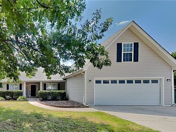251 Ashland Creek Ct, Lawrenceville, GA 30045