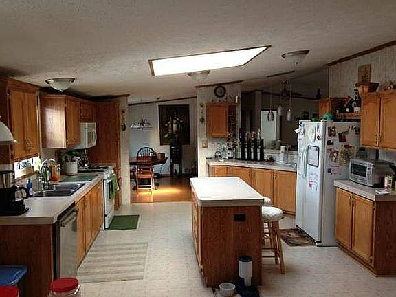 eat in kitchen looking at island