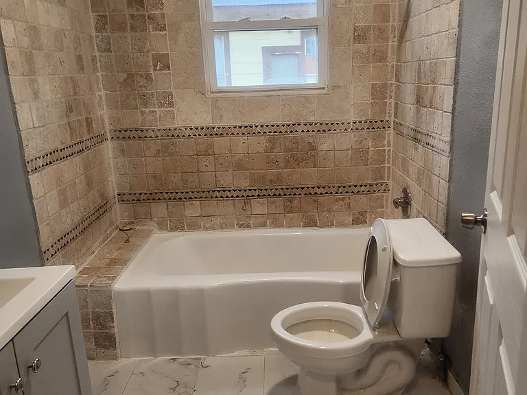 334 Barrett Pl — Photo 9