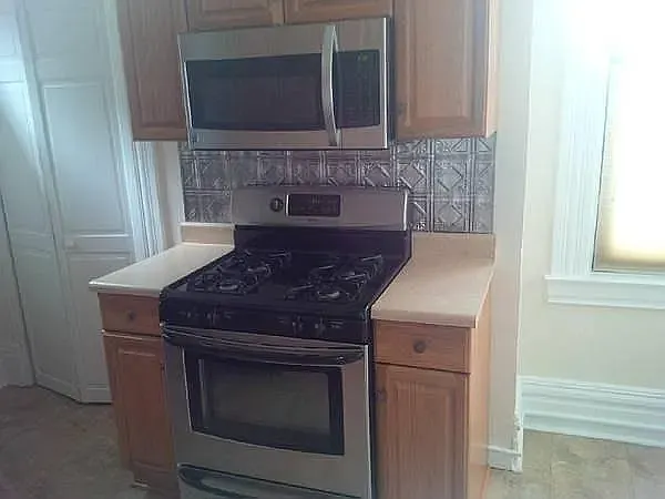 176 Home St #2 — Photo 5
