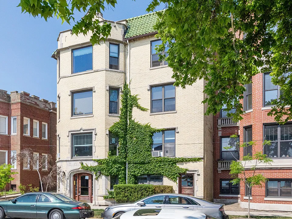 7510 N Eastlake Ter #2E