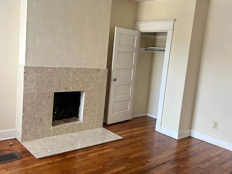 2431 N High St — Photo 6