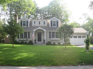 30 Sleepy Hollow Rd, Fairfield, CT 06824