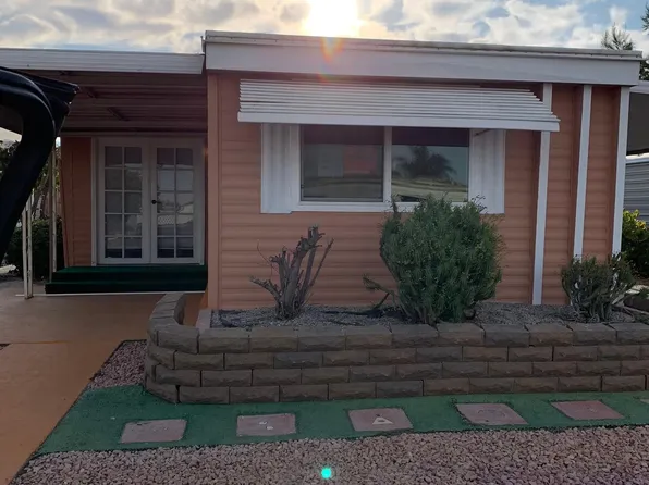 830 San Francisco Dr, Hemet, CA 92543