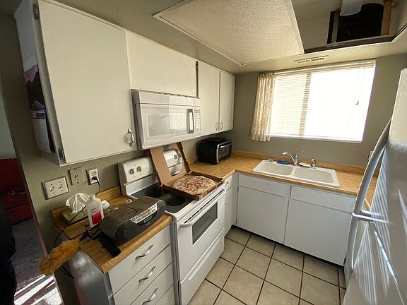 5th image of 1096 E Quail Dr