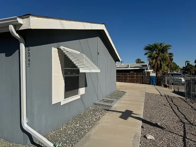 3 bed, 1060 sqft, $1,500 — Photo 3