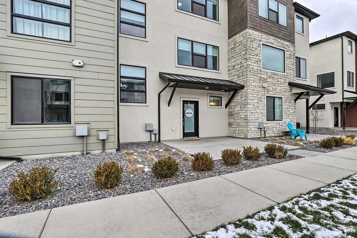 Building Photo - 426 S Willow Leaf Rd