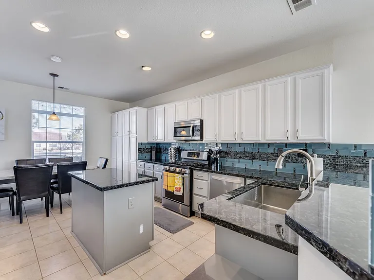 1668 Rocky Cove Ln — Photo 10