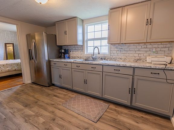 3rd image of 7409 County Road 550