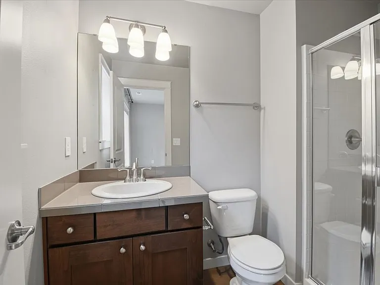 21384 NE 9th Pl — Photo 19