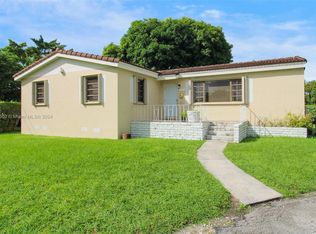 2400 SW 83rd Ct, Miami, FL 33155
