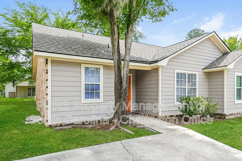 Building Photo - 9604 Blue Jay Ct
