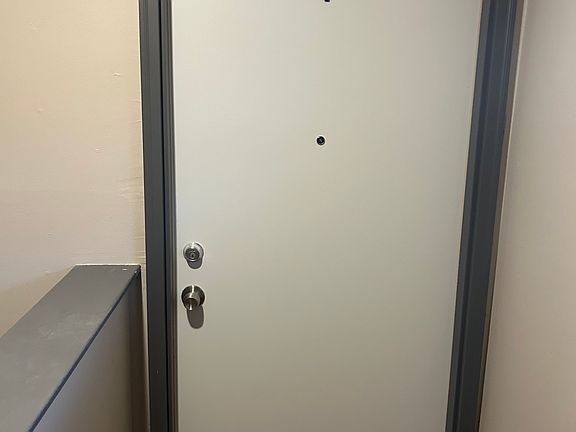 5th image of 4402 N 52nd St APT 2