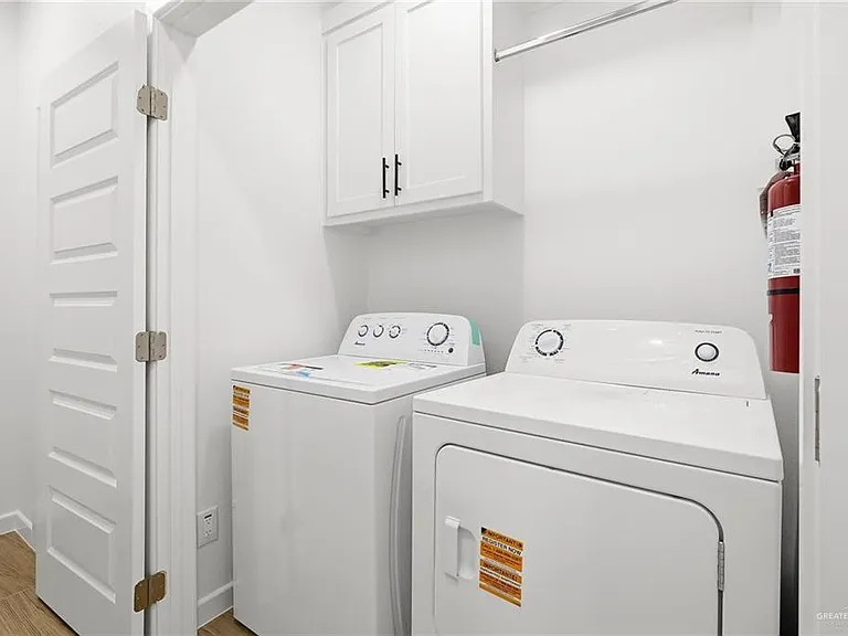 1205 S Waterfall Ave #1 — Photo 7