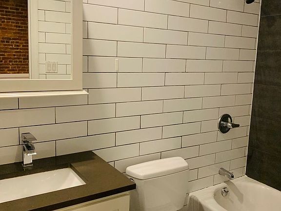 5th image of 432 Rogers Ave APT 2