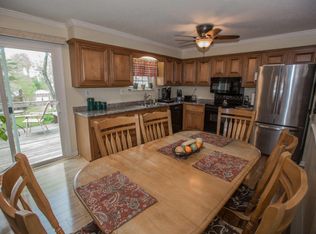 104 Oakview Ln, Beckley, WV 25801