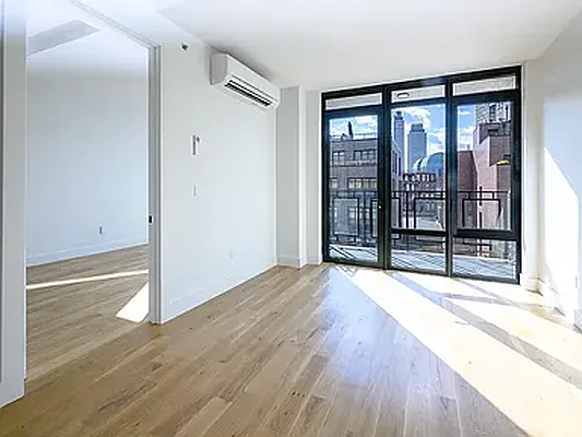 Living room, photo 1