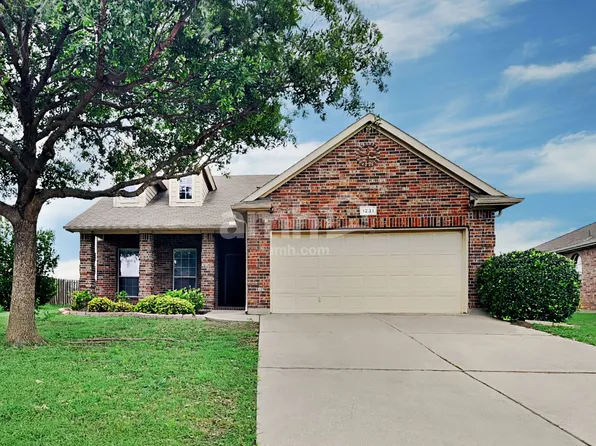 1231 Spanish Moss Dr, Burleson, TX 76028
