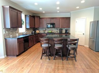 346 Bennington Pl #697, Canton, GA 30115