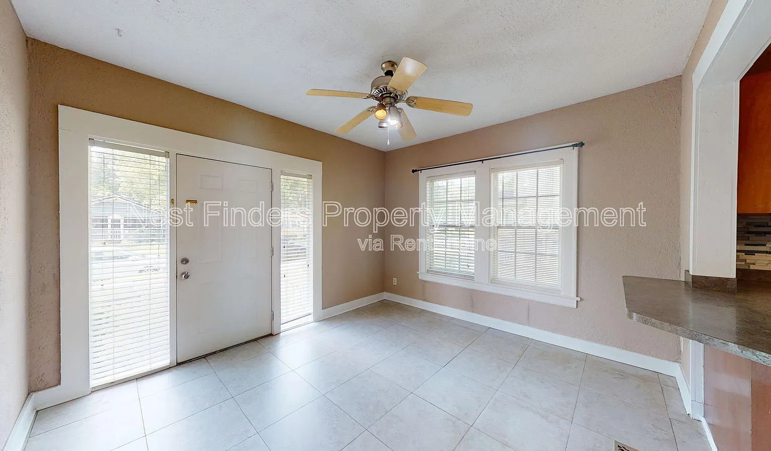 1 bed, 1.0 bath, 1200 sqft, $1,200 — Photo 4
