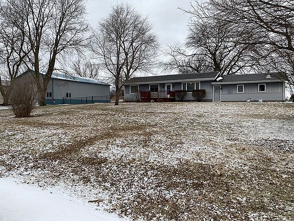 2nd image of 1331 Tennyson Ave
