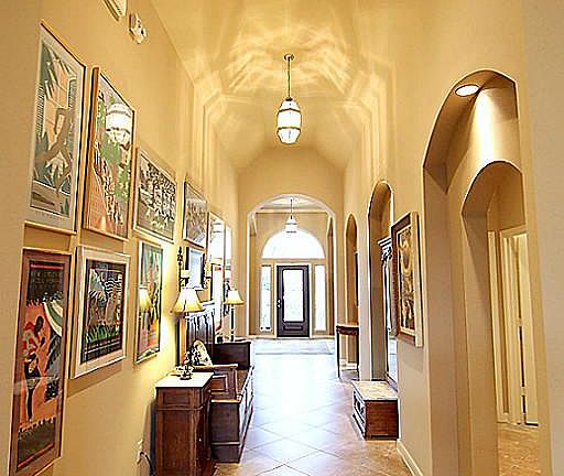 Archway accentuates the beautiful entry way