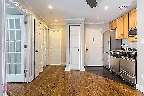 Rented by REAL New York | media 3