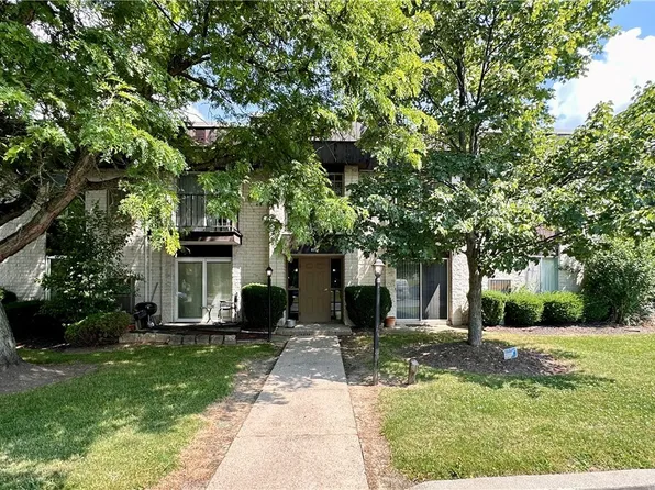 8557 N Akins Rd APT 204, North Royalton, OH 44133
