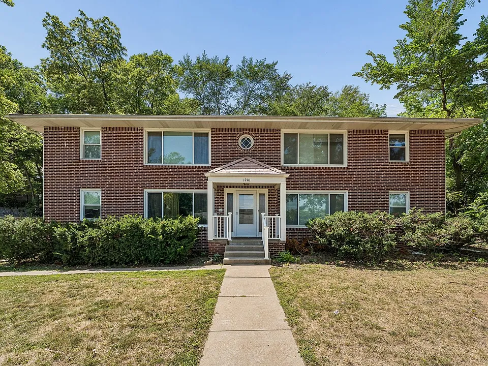 1210 N 60th St