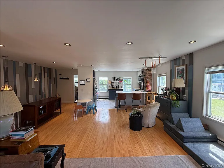 2 Broadway Ave #2 — Photo 37