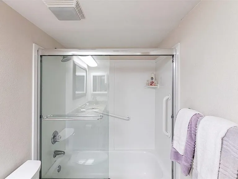 1125 W Peppertree Dr #707 — Photo 15