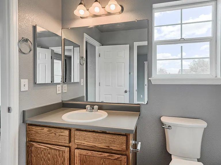 438 Heritage Ln #3 — Photo 7
