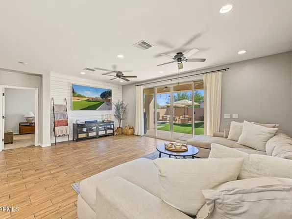 9429 W MEADOWBROOK Avenue, Phoenix, AZ 85037