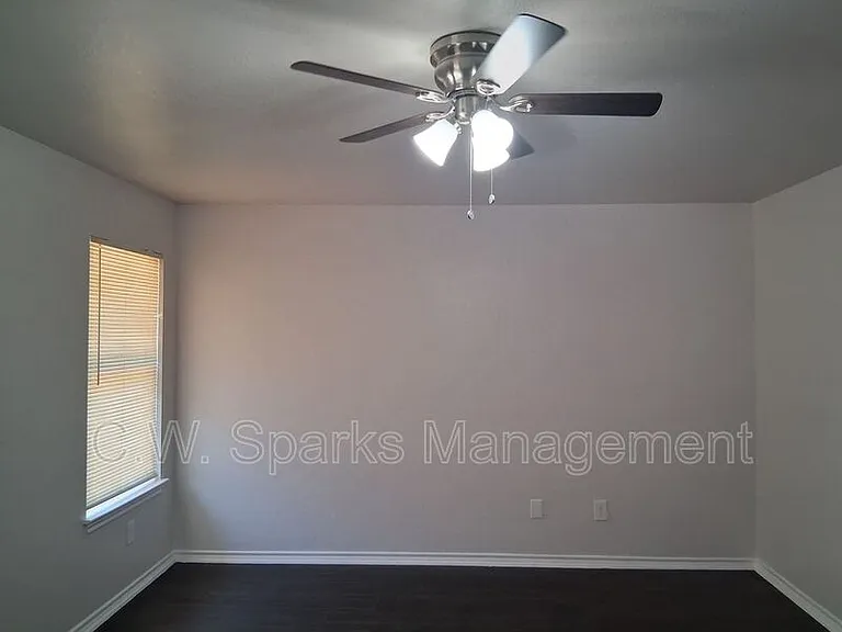 13651 Biggs St — Photo 18