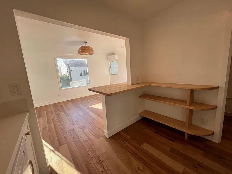 1134 N Coronado St #1/2 — Photo 1