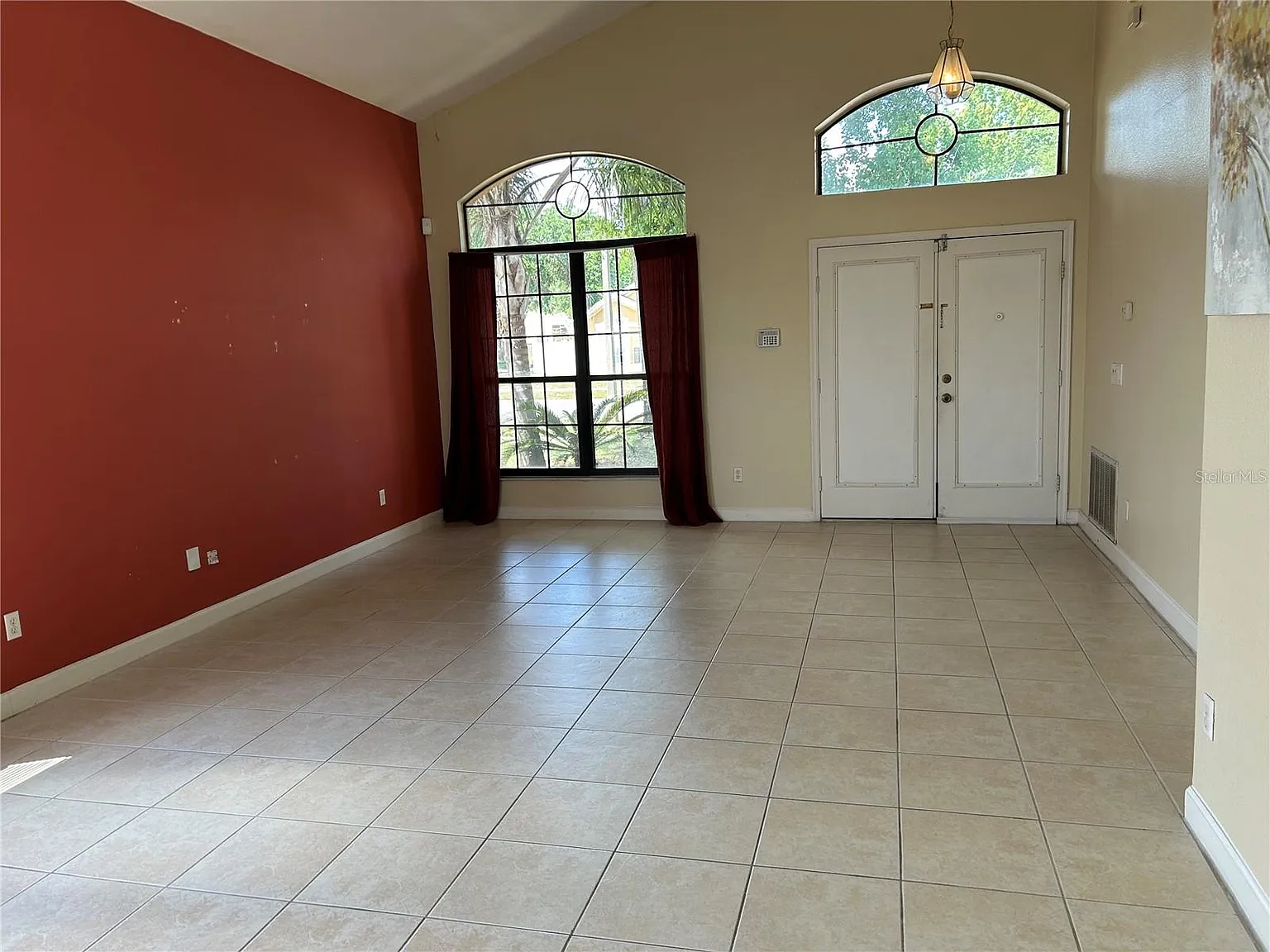 4 bed, 2183 sqft, $2,600 — Photo 2
