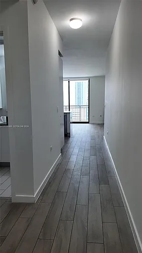 999 SW 1st Ave #2202 Photo 1