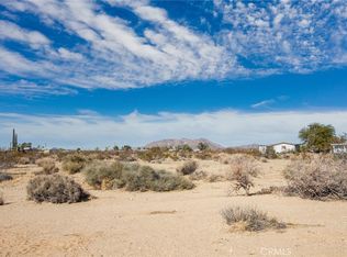 43 Lumpkin Ln, Landers, CA 92285