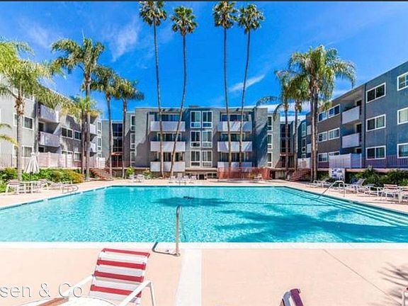 2nd image of 4915 Tyrone Ave APT 105