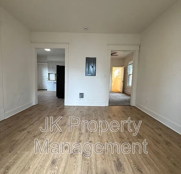 601 5th Ave S #3 — Photo 3