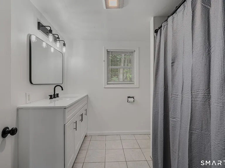 115 Pequot Ave — Photo 20