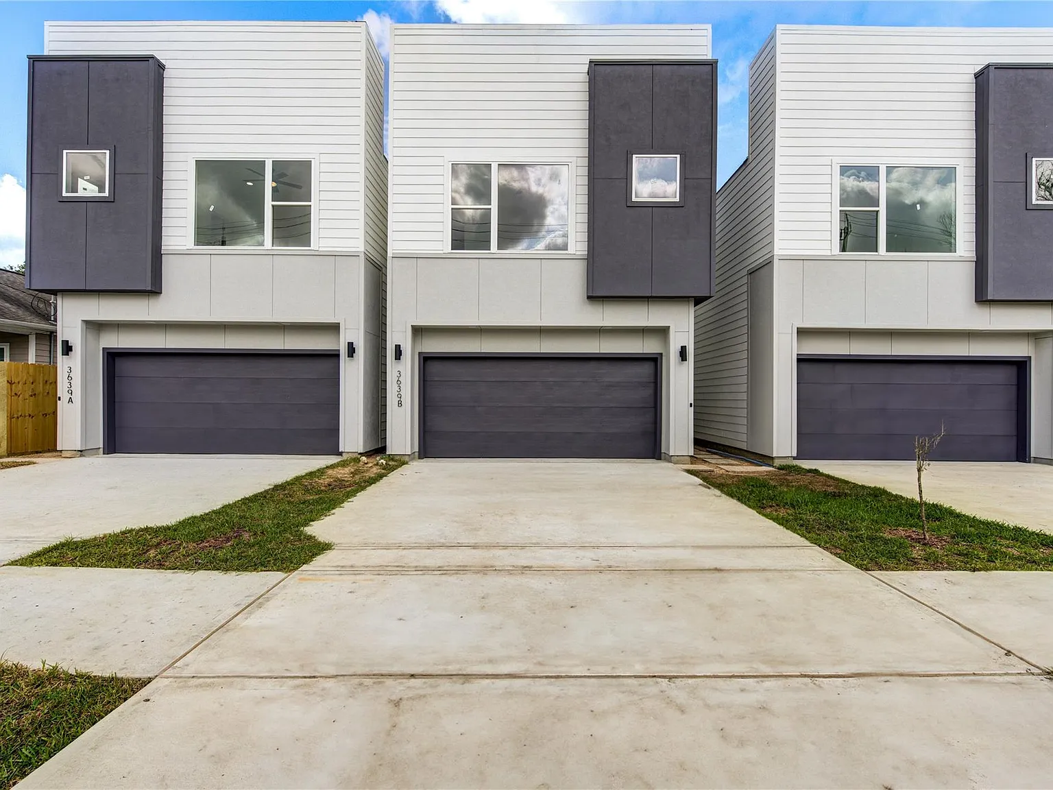 3 bed, 3.5 bath, $2,600 — Photo 1